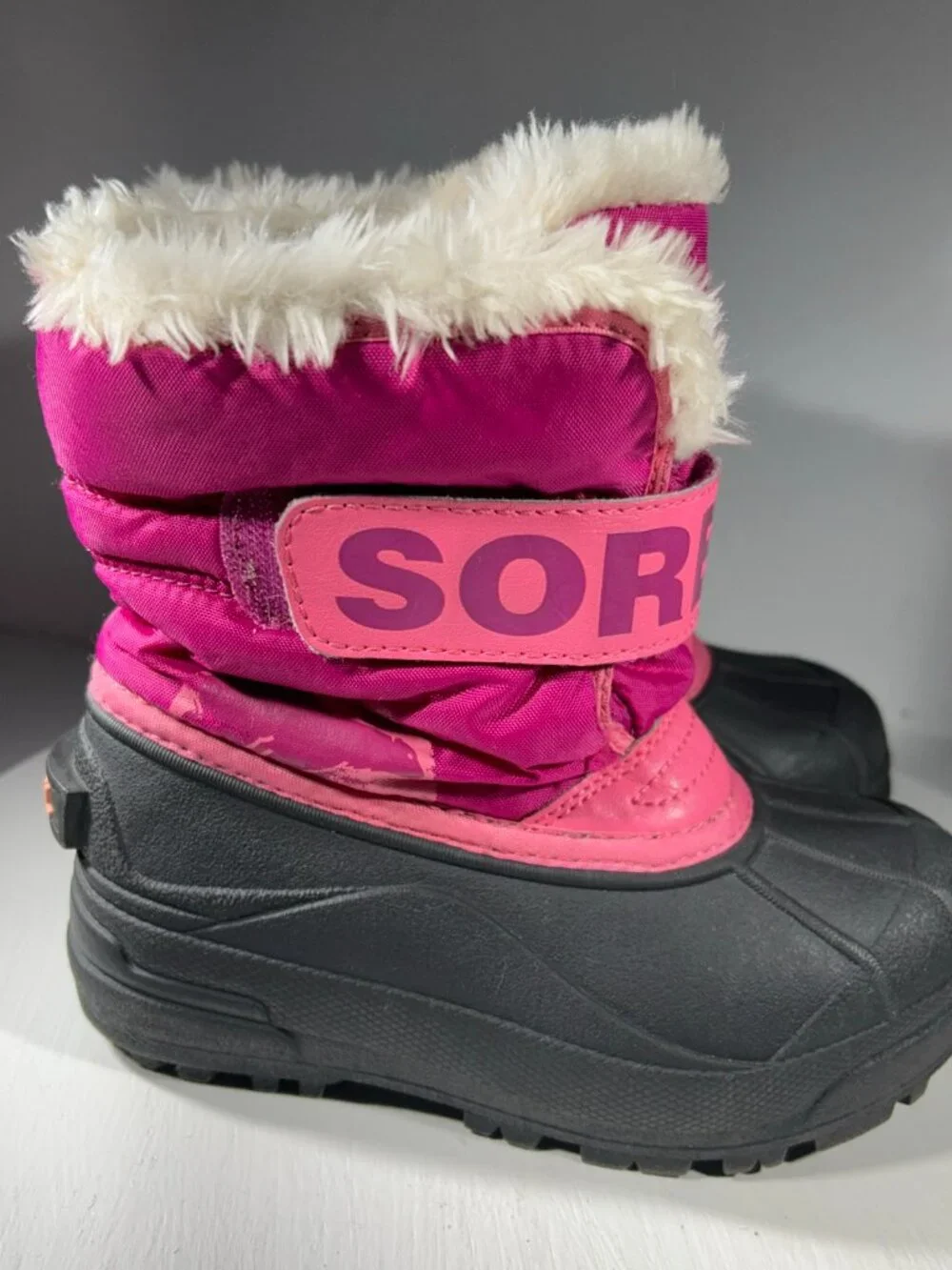 Sorel Kids Snow Commander Winter Boots Size 11 Pink Faux Fur Girls Ankle Shoes